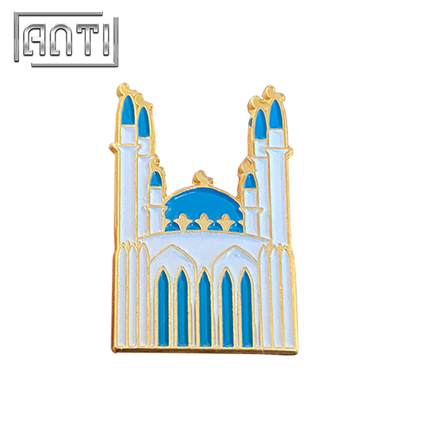 Princess's Castle Badge Blue And White Ice Castle Beautiful Exquisite Gold Metal Soft Enamel Zinc Alloy Lapel Pin