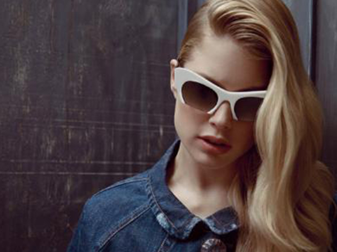 Understanding specular reflection.