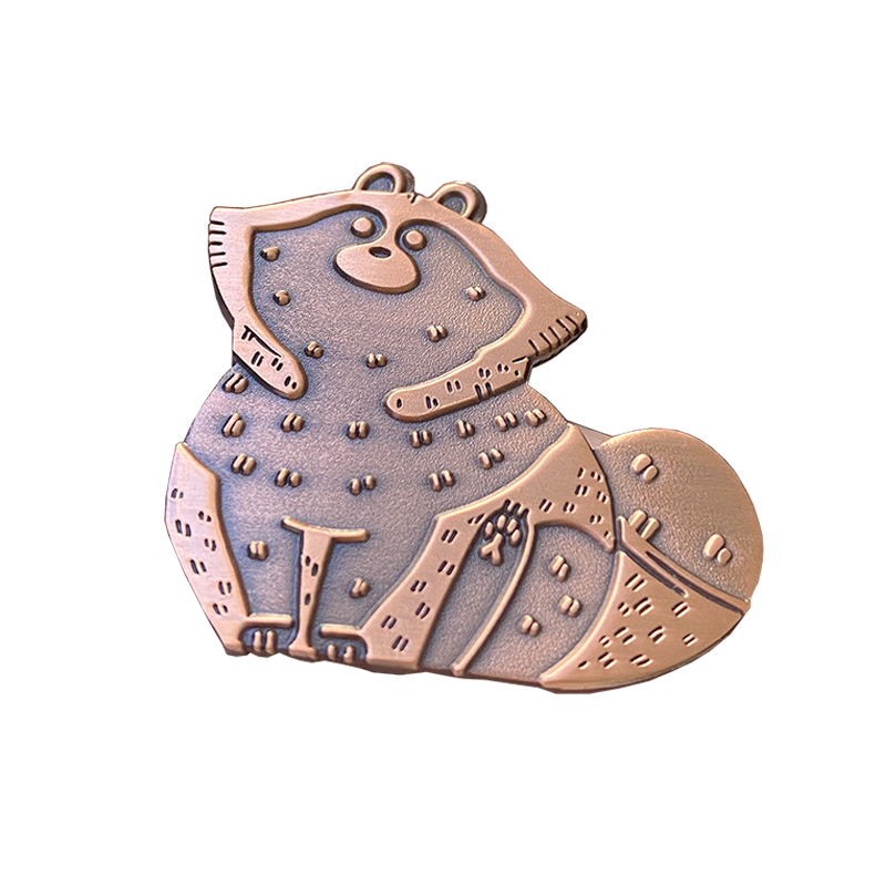 badge Manufacturer Antique Imitation Crafts Die cast brown animal raccoon soft enamel Lapel Pin