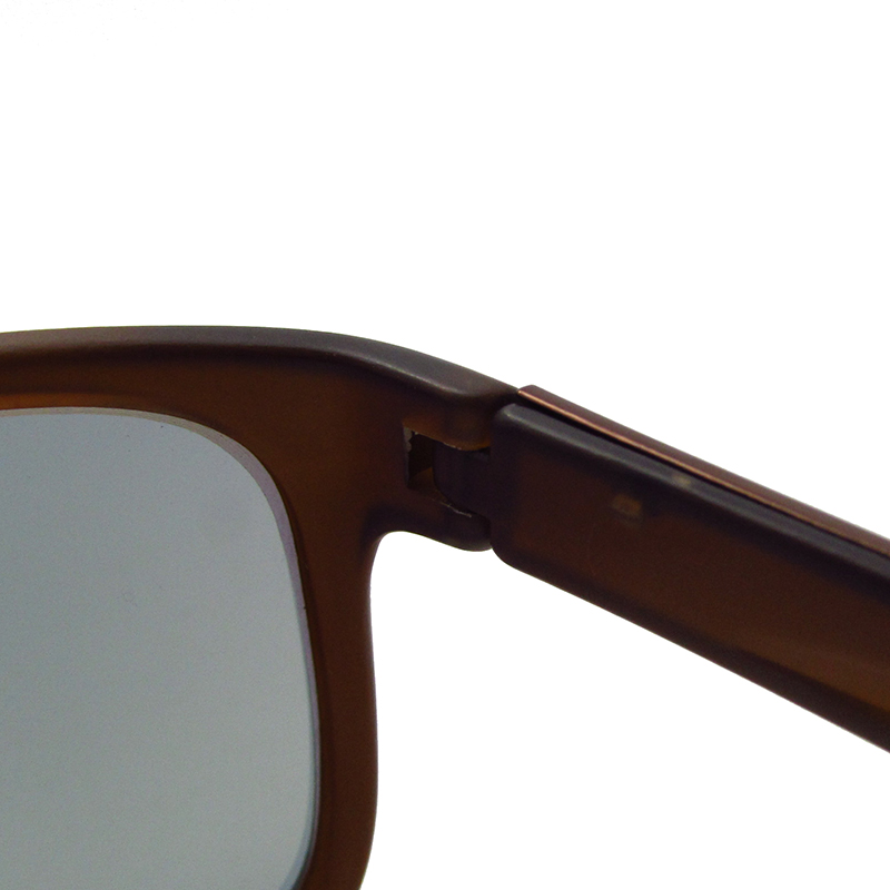 Polarized bifocal readinng sunglasses