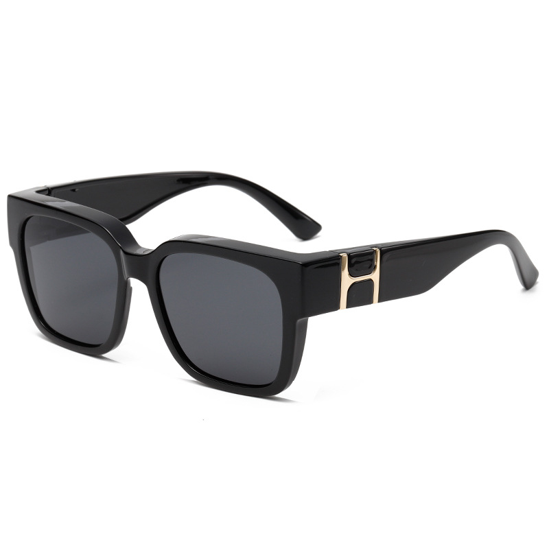 TR90 Polarized sunovers Square Clip on Sun Glasses For Eyewear Retro Fit over Sunglasses Men Women