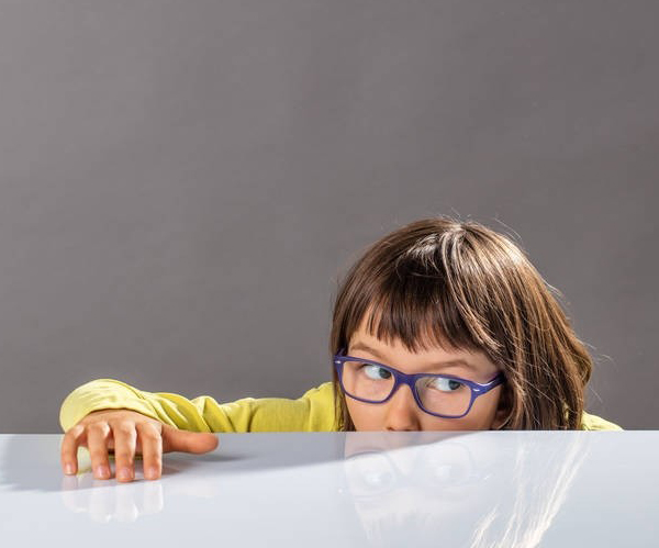 How to buy polarized sunglasses.