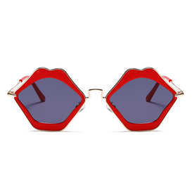 Retro Lips Shape Shades Women 90s Vintage Luxury Sunglasses Brand Design Party Lovely Sun Glasses Female