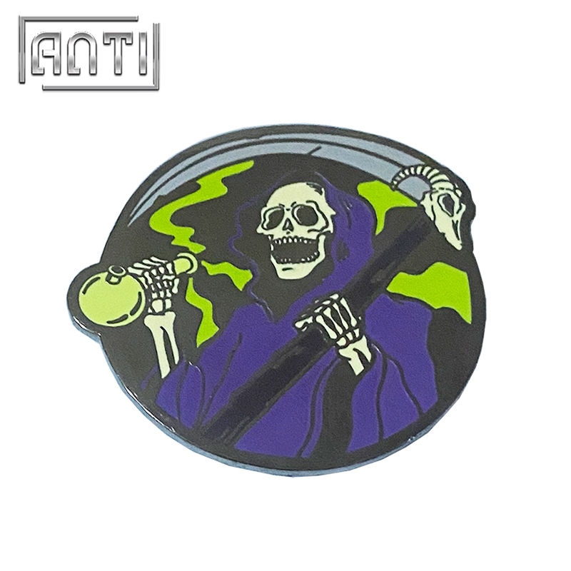 Hand Made round blue and green Halloween Cartoon cool pattern black nickel hard enamel Lapel Pin 