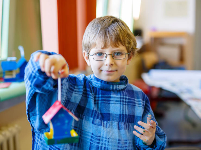 How to wear glasses for myopia swimming?