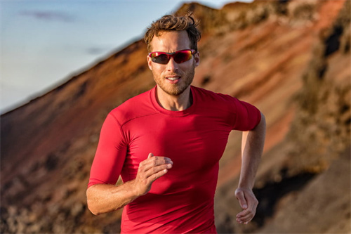 Let’s Get Sporty: Tips For Eyewear Comfort While Running!