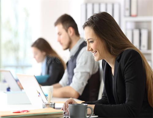 Vision Ergonomics: How To Set Up A Healthy Workspace for Your Eyes