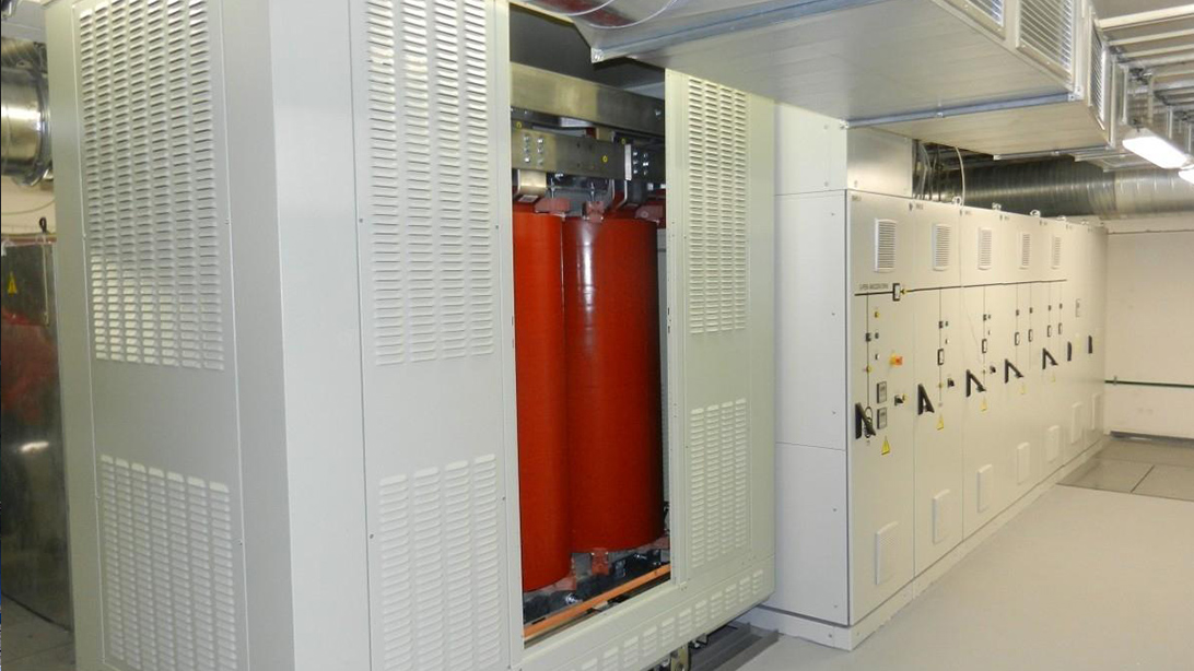 Transformateur-de-type-sec-&agrave;-4-pour-la-distribution-d'&eacute;nergie-int&eacute;rieure.jpg