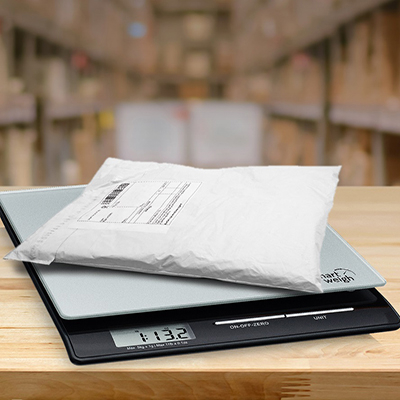 95-2 accurate postal scale.jpg