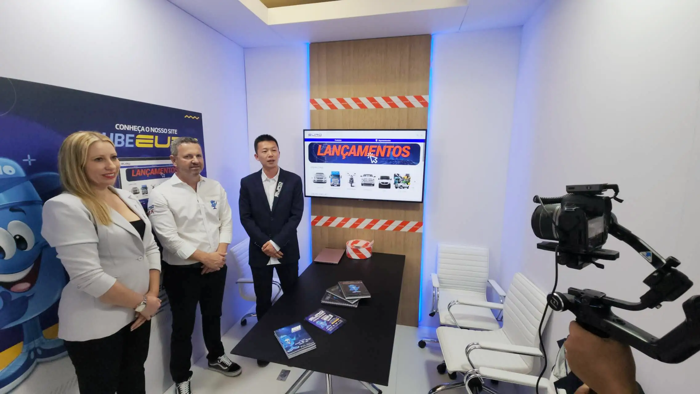 Suporte de fornecimento de pe&ccedil;as automotivas de reposi&ccedil;&atilde;o para importadores e distribuidores
