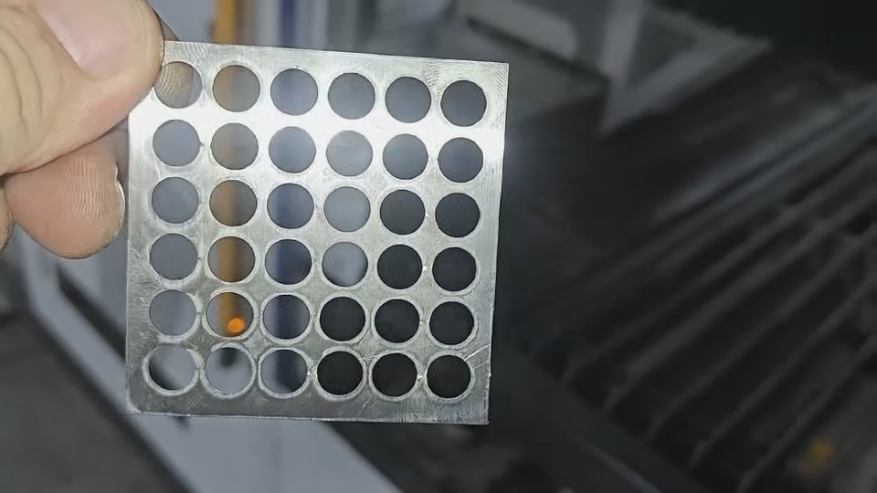 La sicurezza prima di tutto, spedizione in 20 giorni: come un produttore di metalli statunitense ha ottenuto il laser a fibra giusto, in tempi rapidi