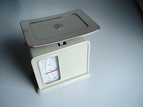 81-2 postage stamp scale