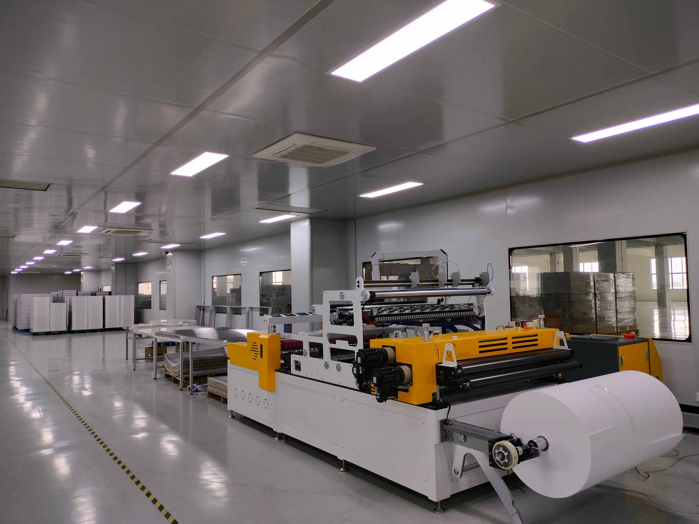 Deshengxin filter production workshop — glass fibre media pleating machinery and Mini-Pleat HEPA/ULPA filter assembly for ultra-thin EFU and cleanroom filtration