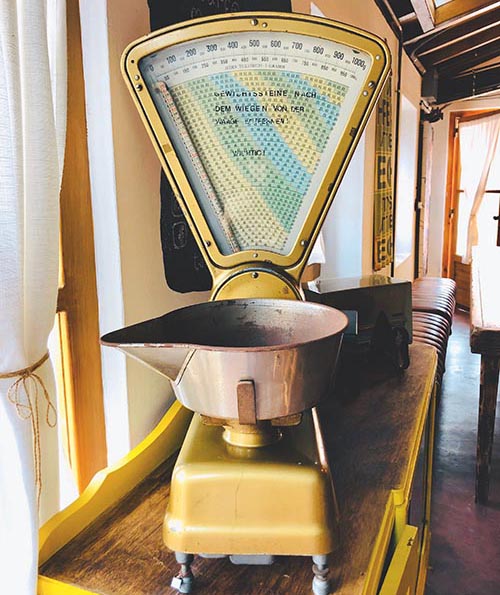 51.weighing instruments