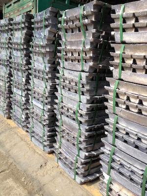 emballage-de-lingots-d'aluminium-de-cerclage-pour-animaux-&agrave;-haute-r&eacute;sistance