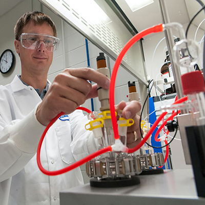 Lab Scales 21-2.jpg