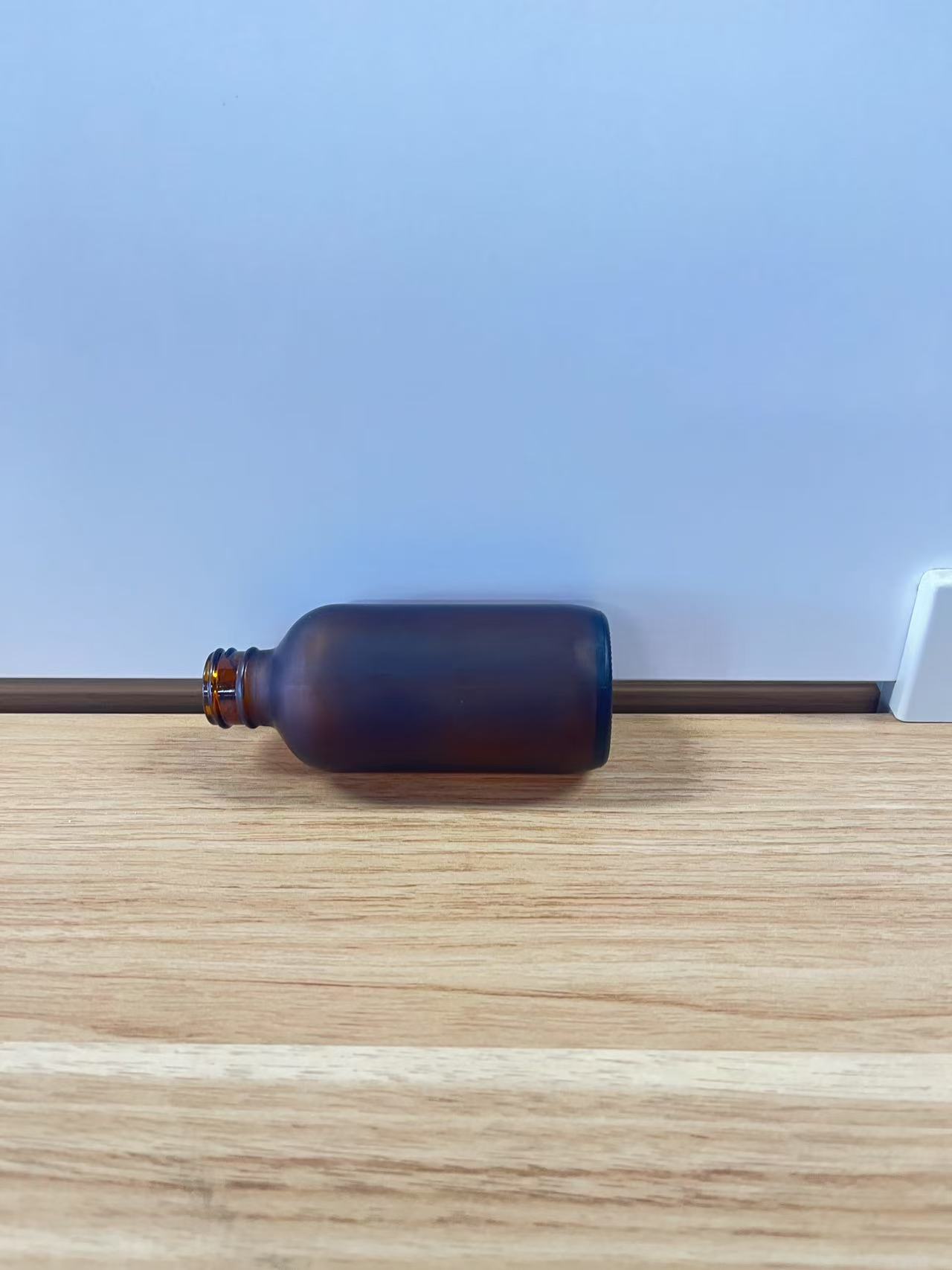1OZ 20-400 Frosted glass bottle essential oil bottles with plastic engraved scale dropper 