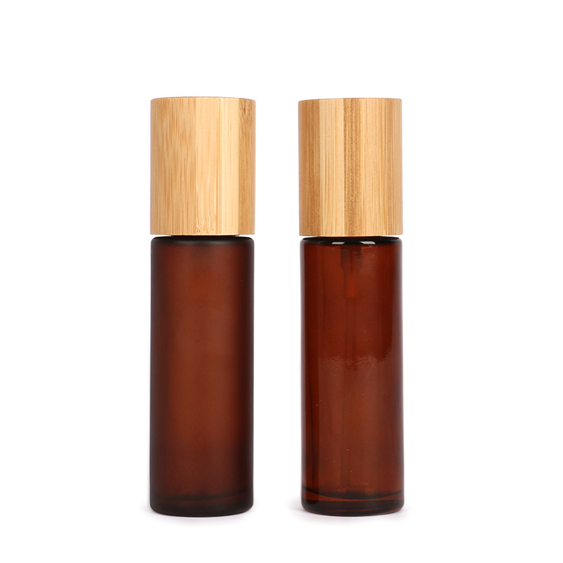 Eco-friendly Empty Frosted amber Glass Spray Bottle For Skin Care Cosmetic Pump Glass Lotion Bottle with bamboo cap