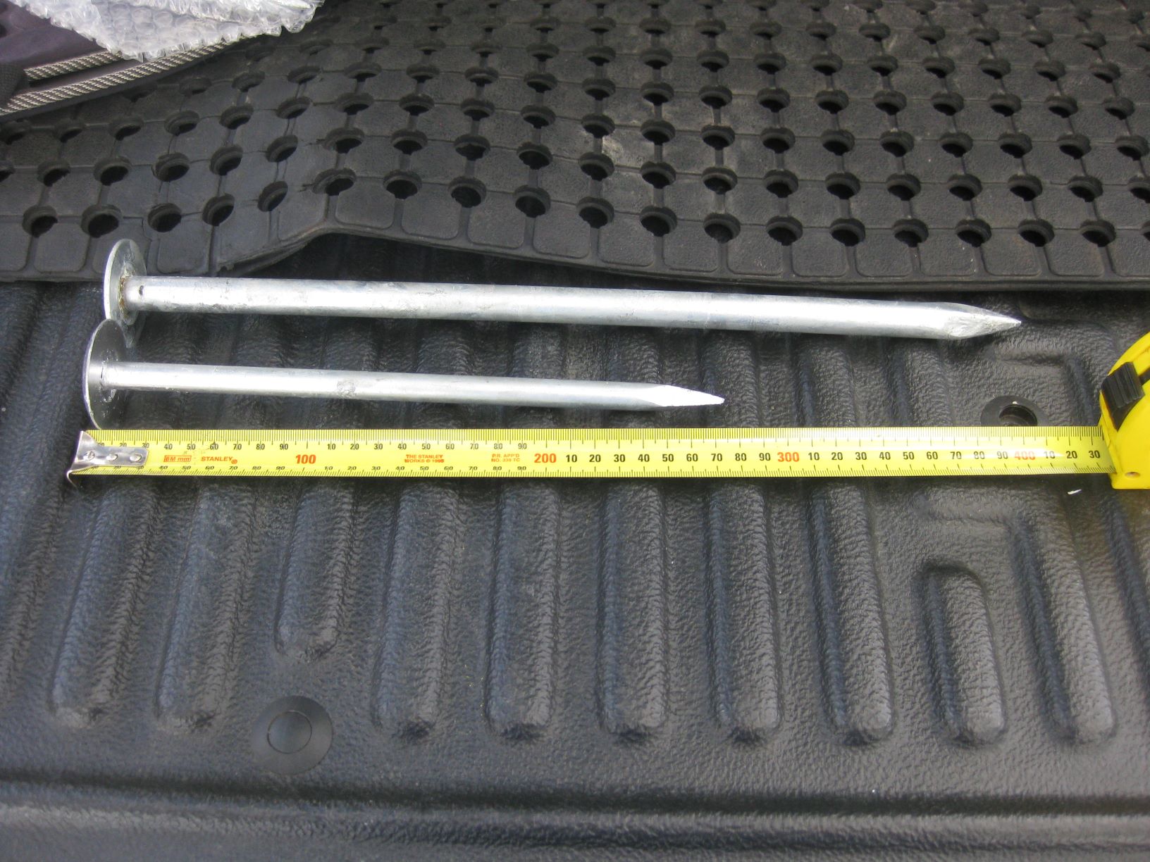 Pegs for Fixing Concrete canvas